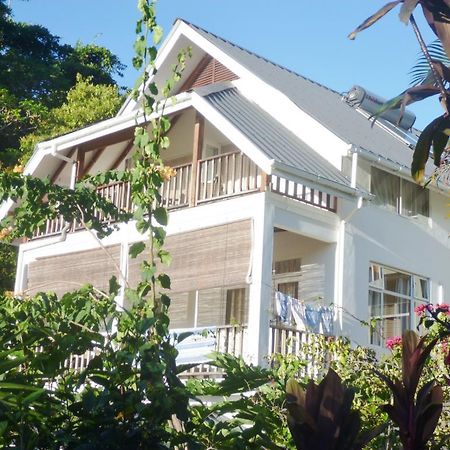La Batie Selfcatering Apartment Beau Vallon  Bagian luar foto