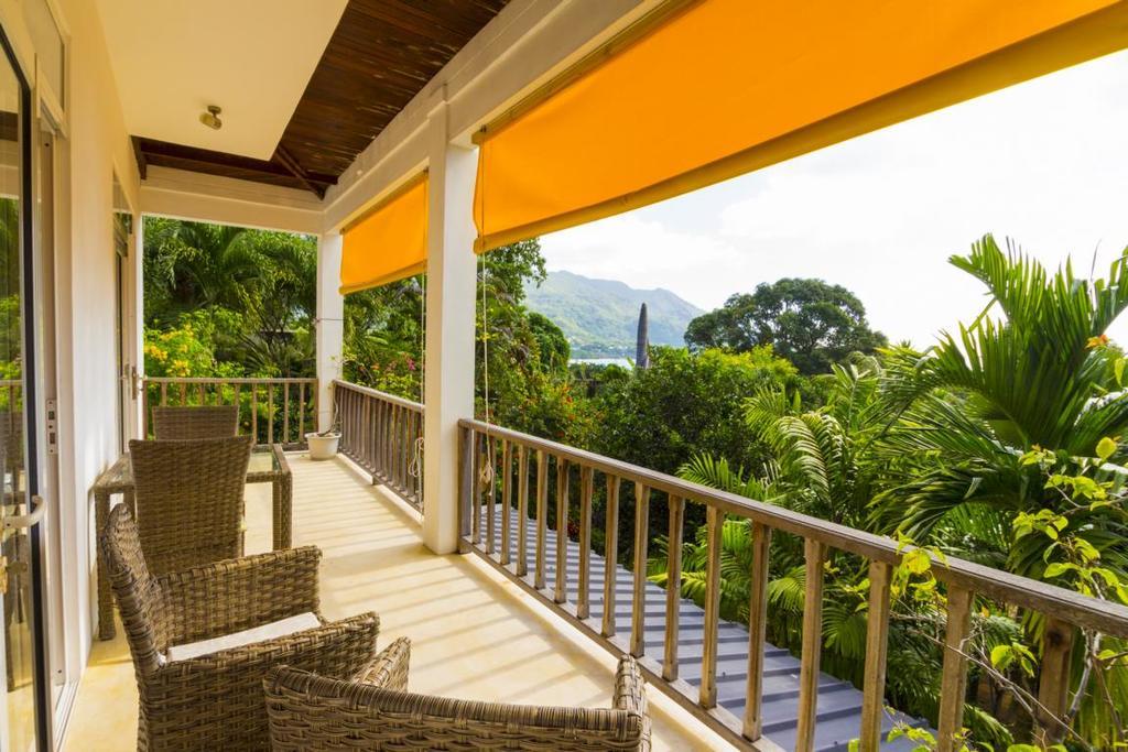 La Batie Selfcatering Apartment Beau Vallon  Bagian luar foto