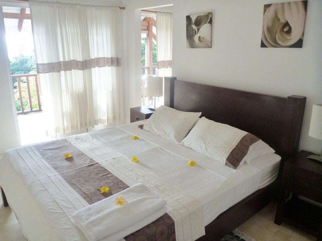 La Batie Selfcatering Apartment Beau Vallon  Bagian luar foto