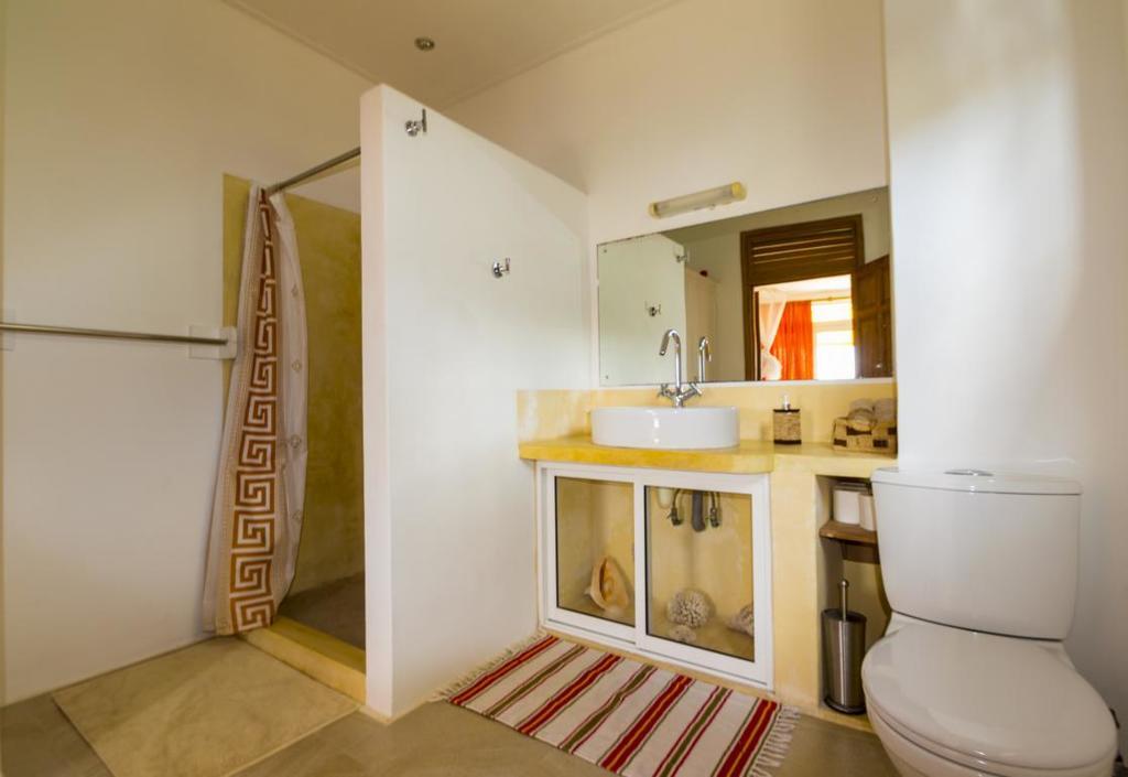 La Batie Selfcatering Apartment Beau Vallon  Bagian luar foto
