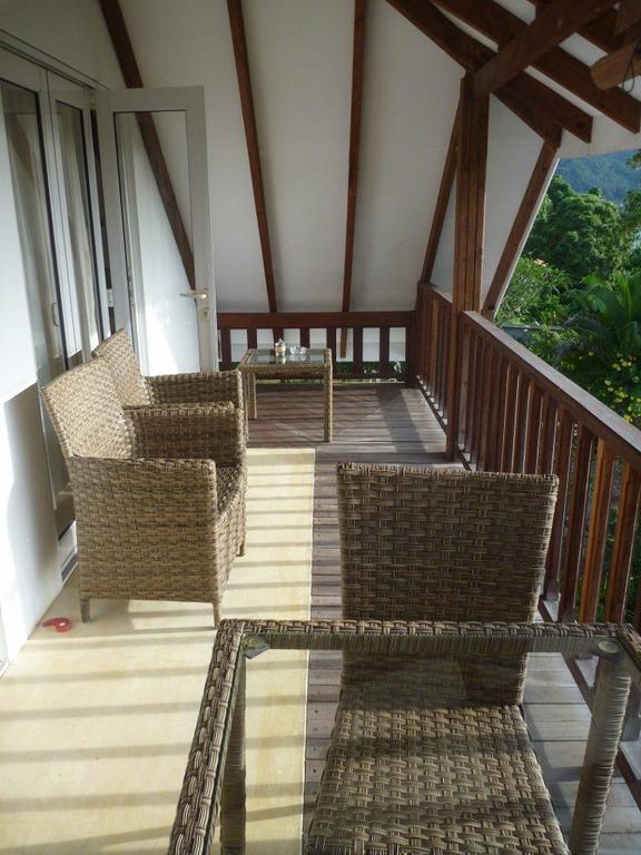 La Batie Selfcatering Apartment Beau Vallon  Bagian luar foto