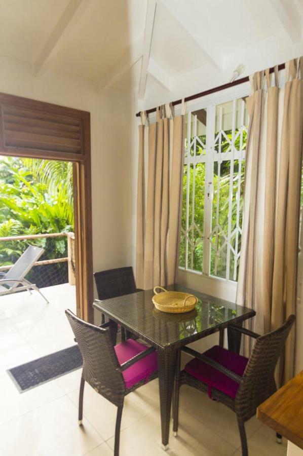 La Batie Selfcatering Apartment Beau Vallon  Bagian luar foto