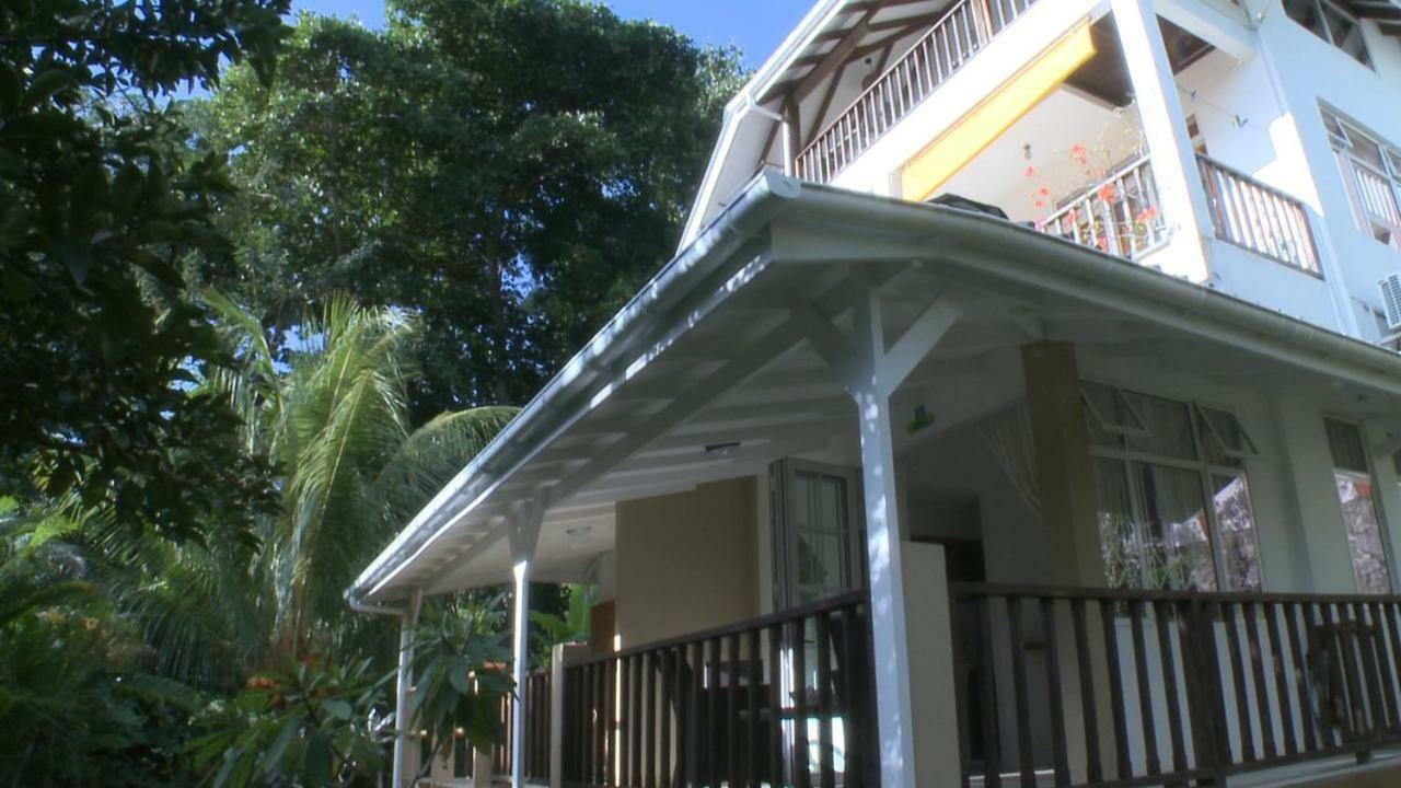 La Batie Selfcatering Apartment Beau Vallon  Bagian luar foto