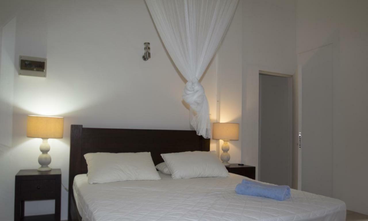 La Batie Selfcatering Apartment Beau Vallon  Bagian luar foto