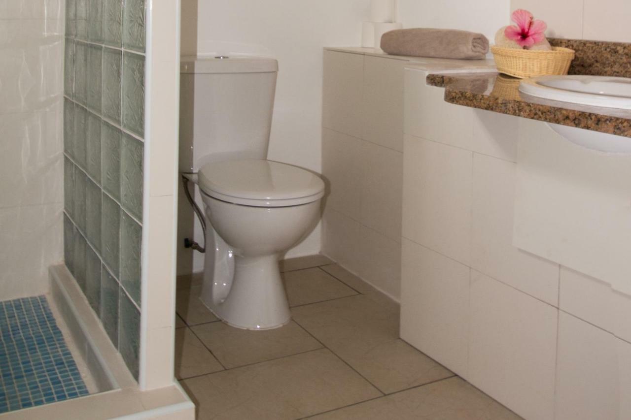 La Batie Selfcatering Apartment Beau Vallon  Bagian luar foto
