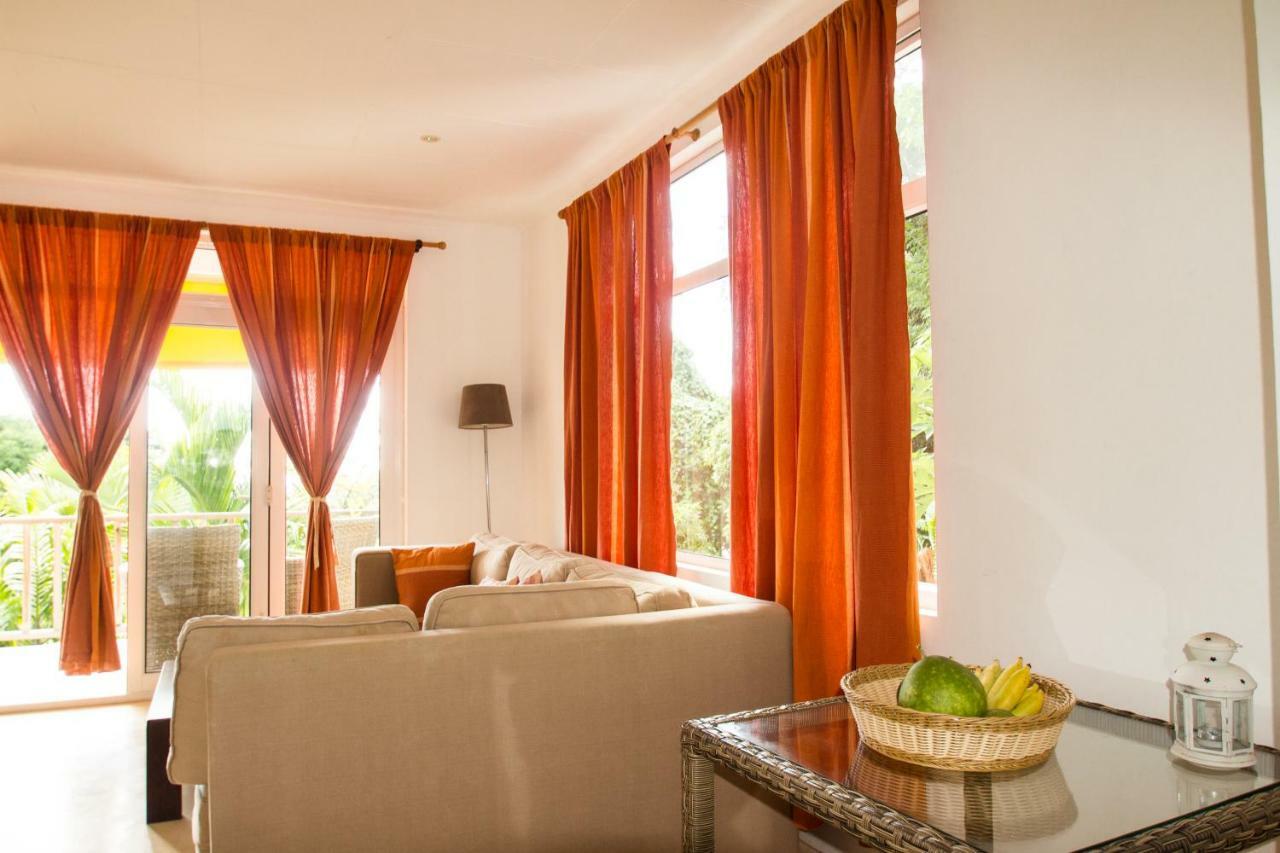 La Batie Selfcatering Apartment Beau Vallon  Bagian luar foto